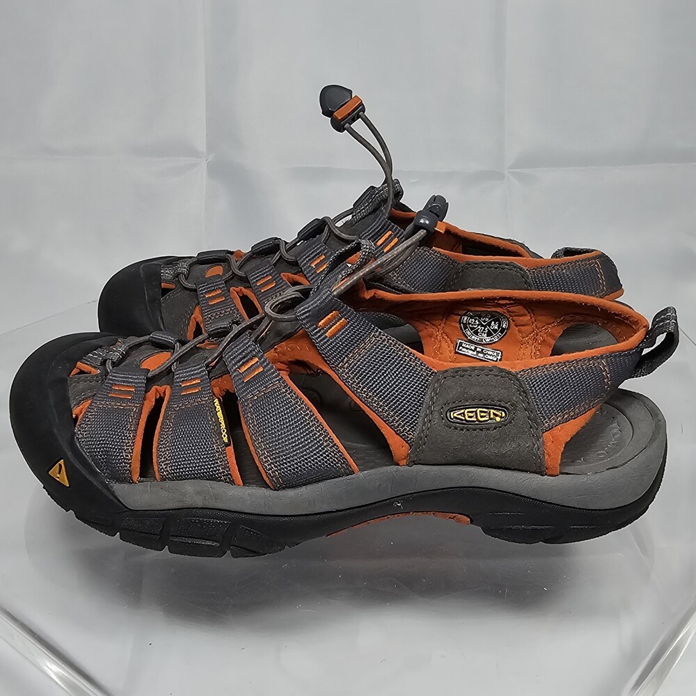 KEEN 1001921-12 Newport H2 Water/Hiking Sandals Men 9.5 Dark Shadow/Bombay Brown
